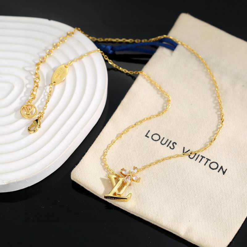 Lv Necklace 02yxs26 (5)