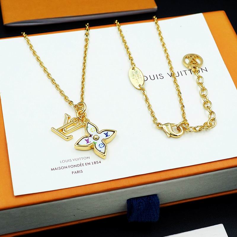 Lv Necklace 02yxs29 (3)