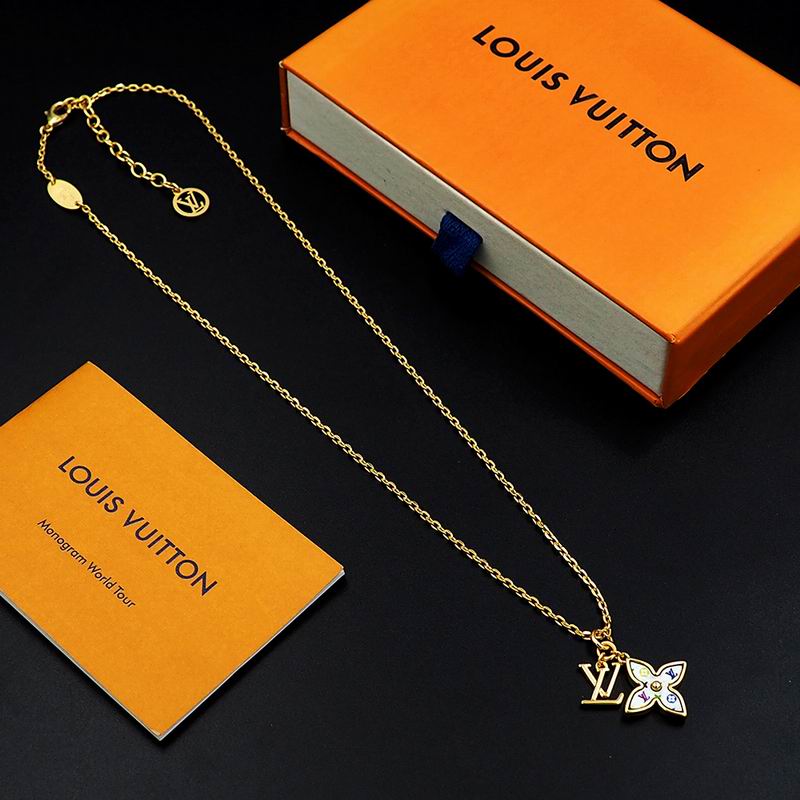 Lv Necklace 02yxs29 (4)