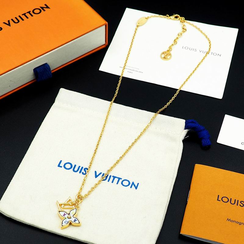 Lv Necklace 02yxs29 (5)