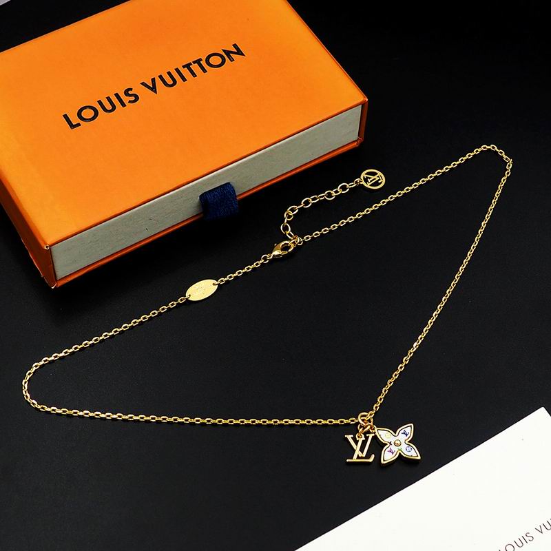 Lv Necklace 02yxs29 (7)