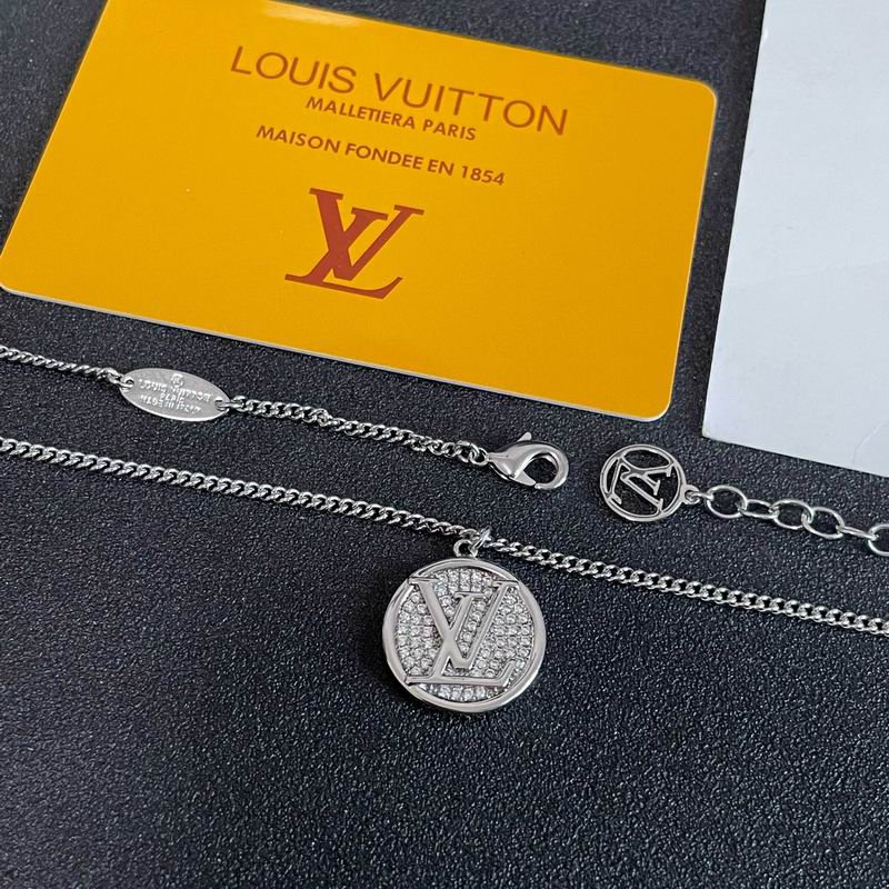 Lv Necklace 02yxs30 (13)