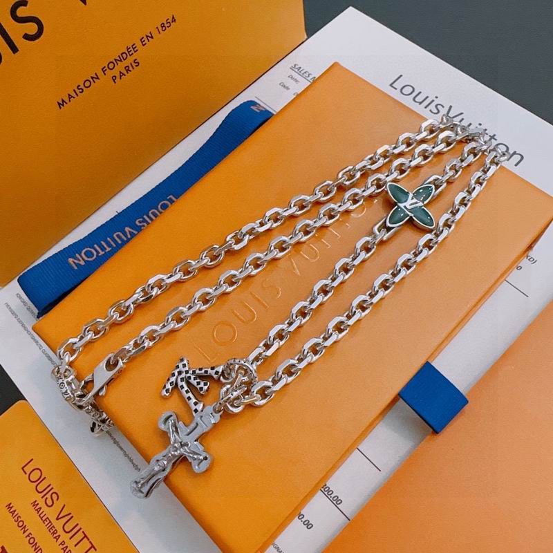 Lv Necklace 02yxs34 (6)