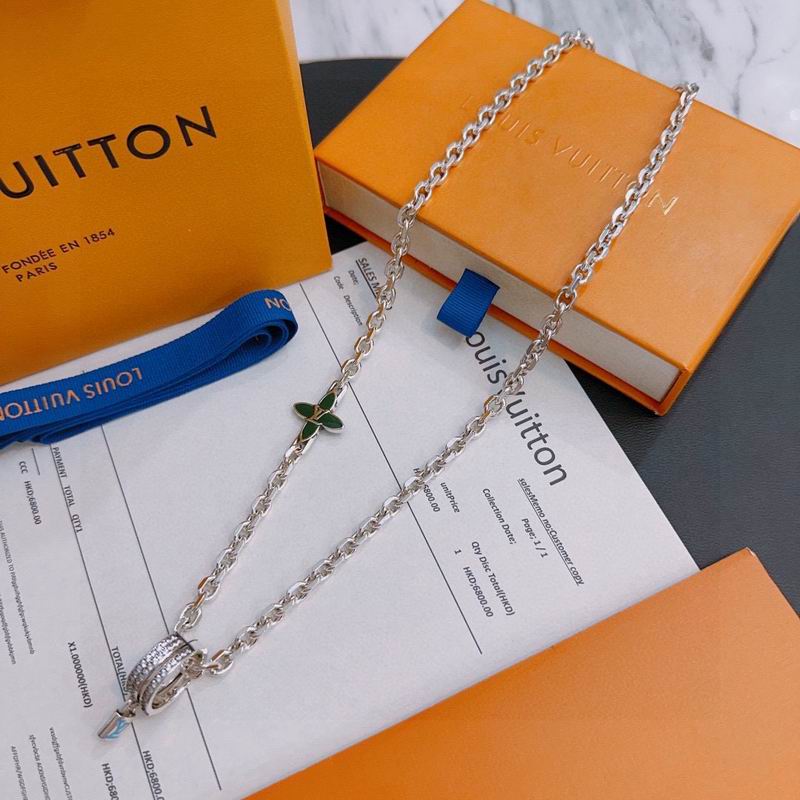 Lv Necklace 02yxs36 (6)