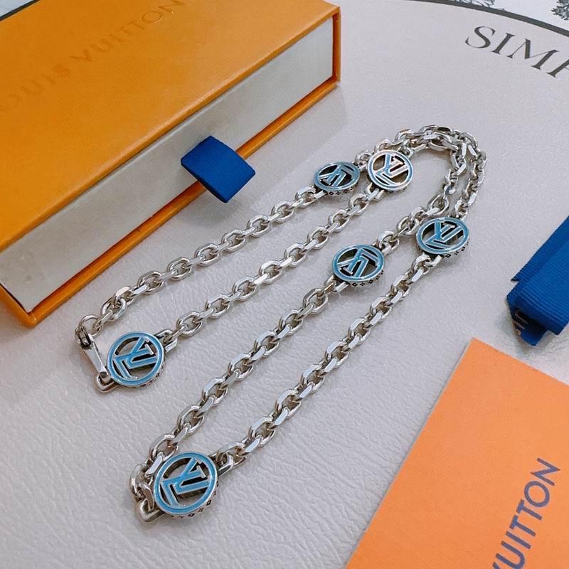 Lv Necklace 02yxs39 (1)