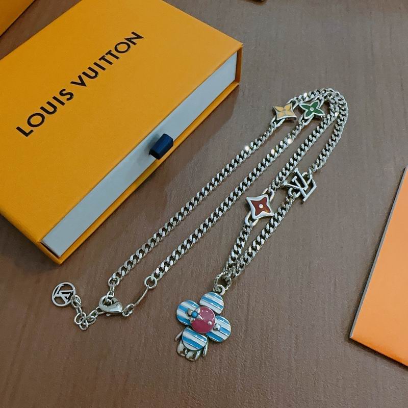 Lv Necklace 02yxs41 (3)