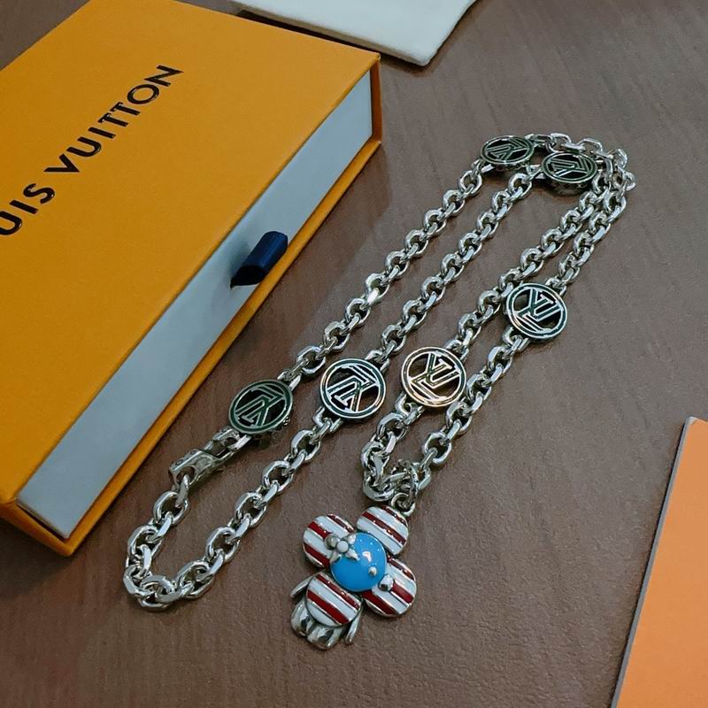 Lv Necklace 02yxs47 (4)