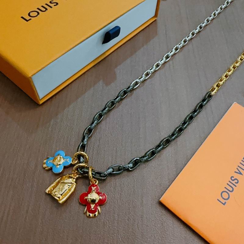 Lv Necklace 02yxs48 (2)