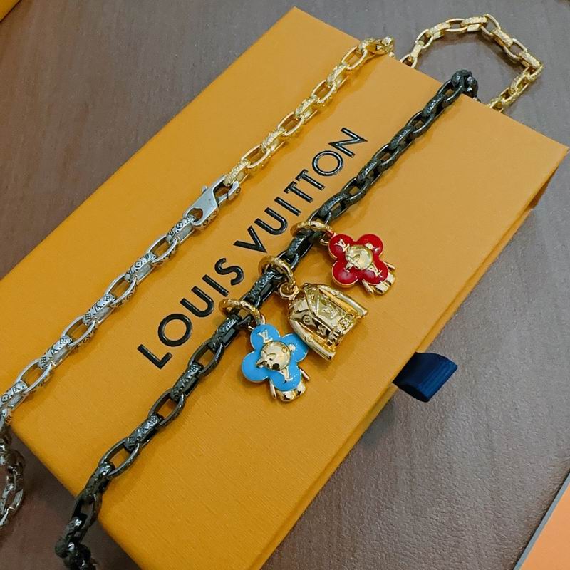 Lv Necklace 02yxs48 (6)