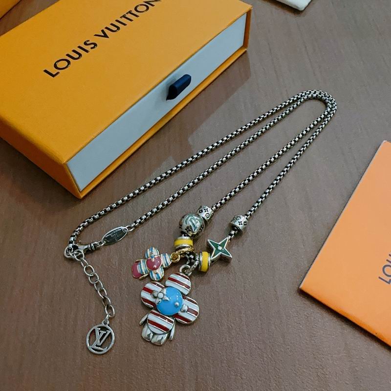 Lv Necklace 02yxs49 (3)