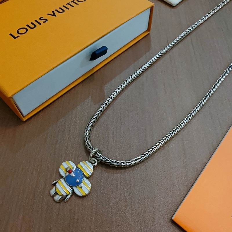 Lv Necklace 02yxs51 (2)