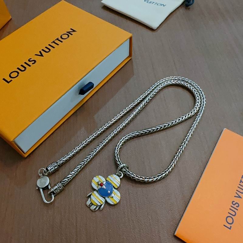 Lv Necklace 02yxs51 (4)