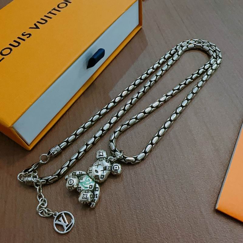 Lv Necklace 02yxs52 (4)