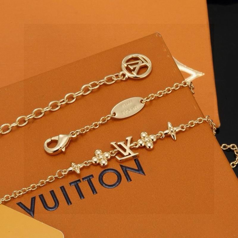 Lv Necklace 03yxs103 (5)