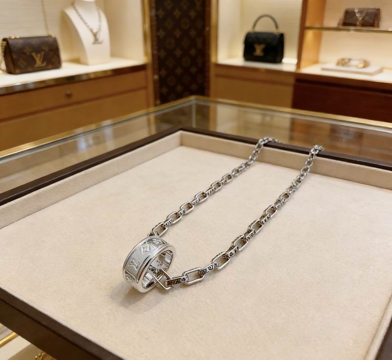 Lv Necklace 03yxs113 (3)