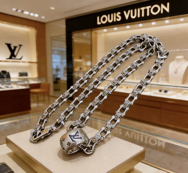 Lv Necklace 03yxs117 (1)