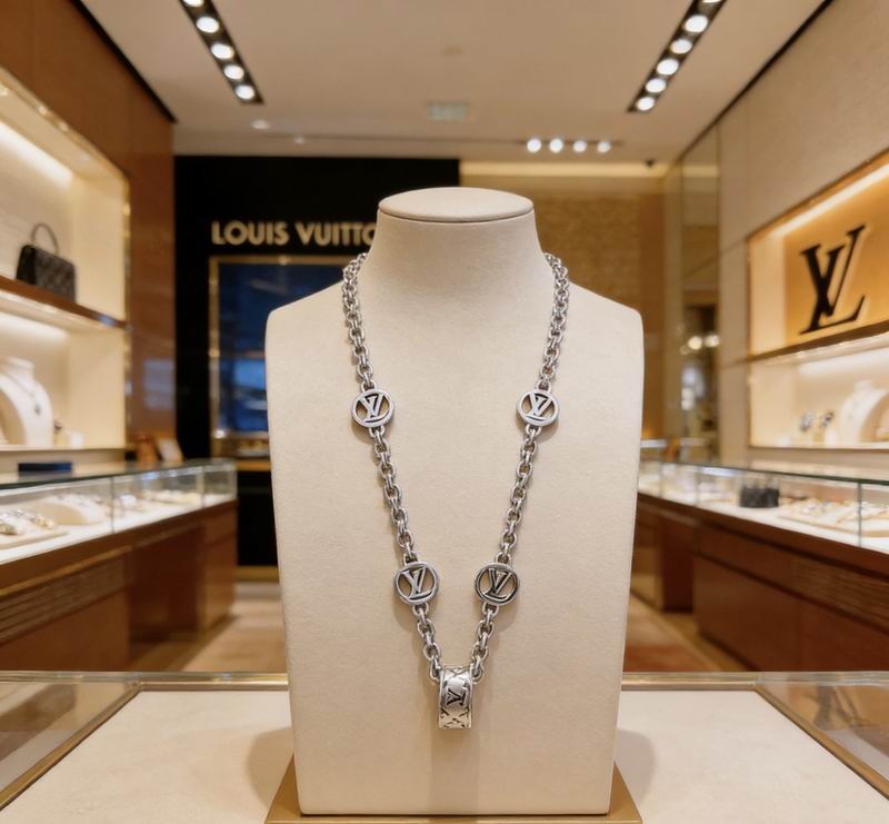 Lv Necklace 03yxs119 (2)