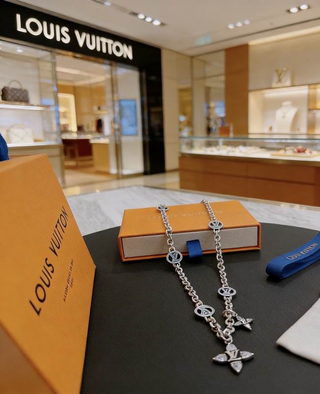 Lv Necklace 03yxs132 (5)
