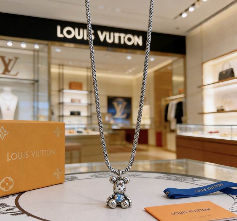 Lv Necklace 03yxs133 (1)
