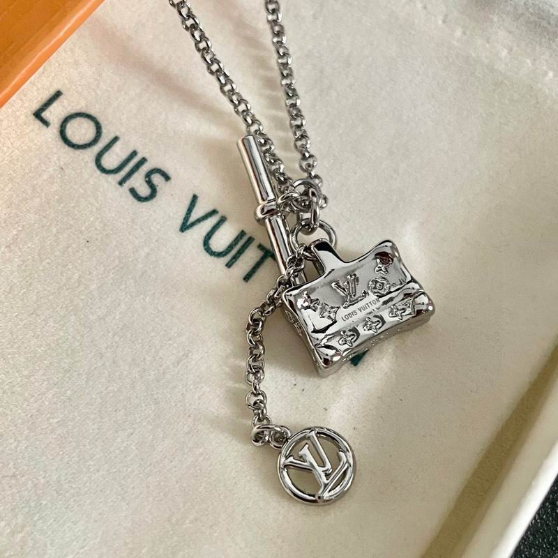 Lv Necklace 03yxs136 (10)