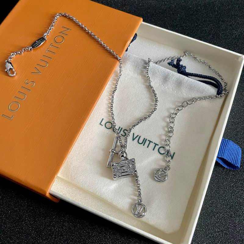 Lv Necklace 03yxs136 (12)