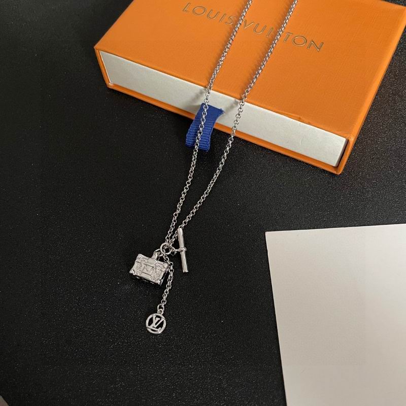 Lv Necklace 03yxs136 (8)