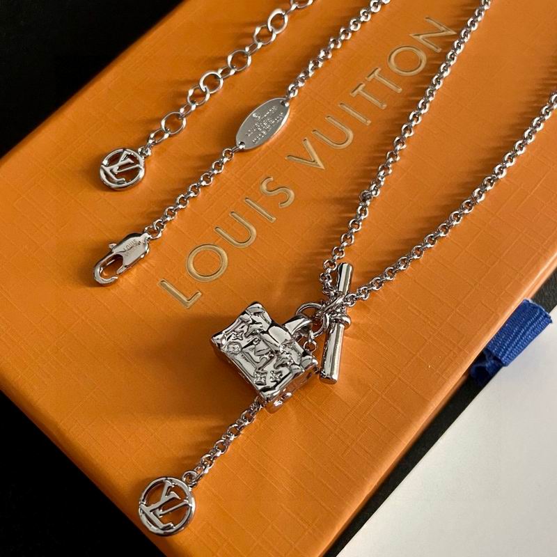 Lv Necklace 03yxs136 (9)