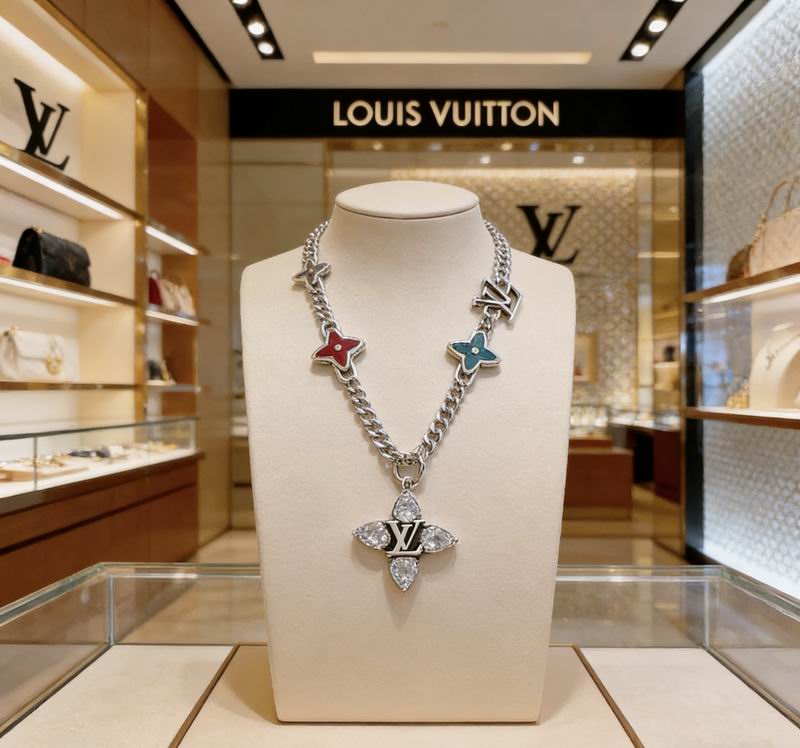 Lv Necklace 03yxs141 (2)