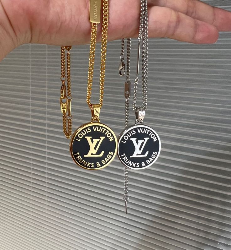 Lv Necklace 03yxs155 (2)