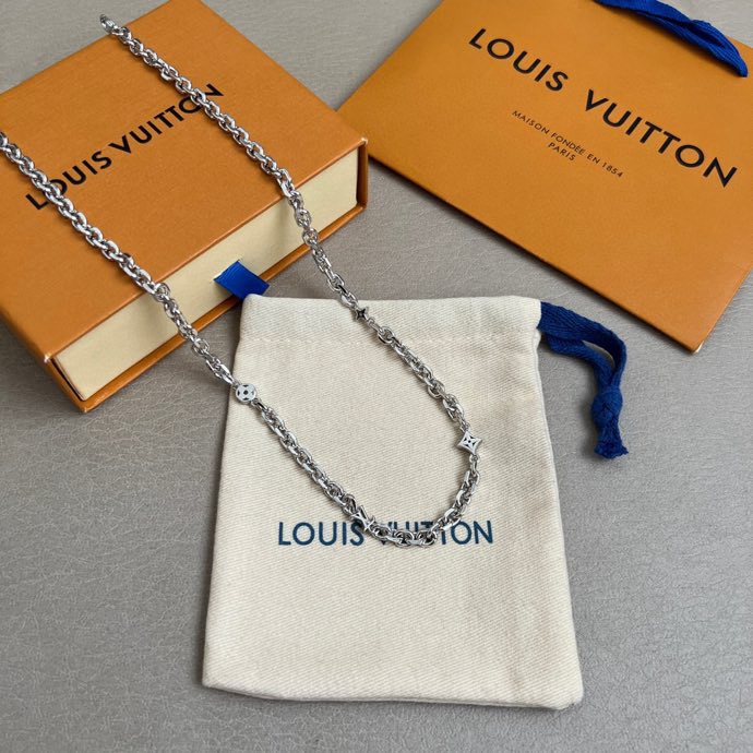 Lv Necklace 03yxs156 (2)