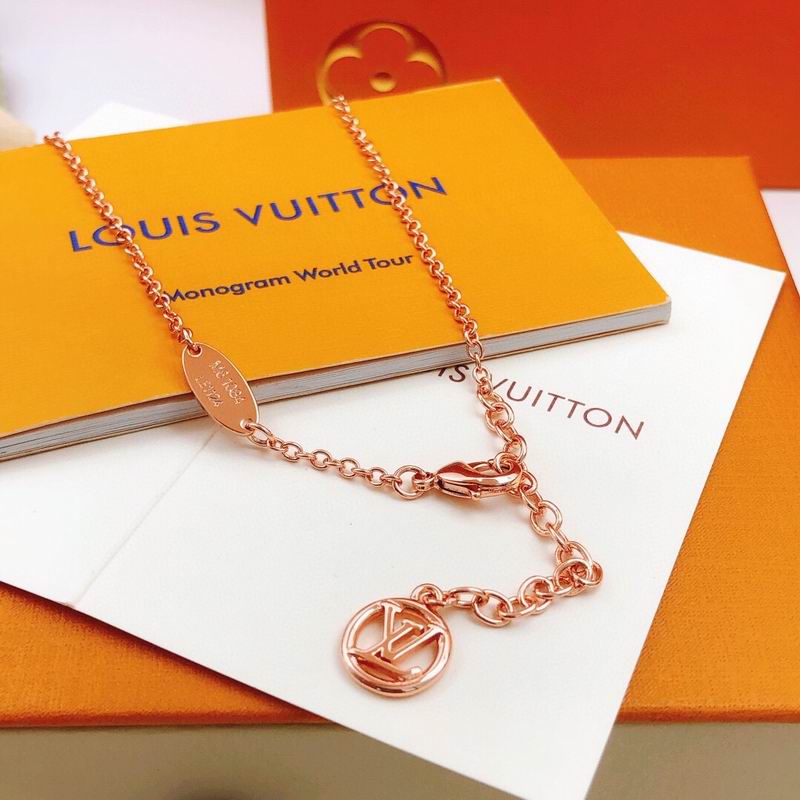 Lv Necklace 03yxs94 (5)