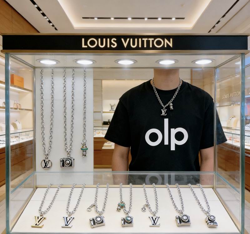 Lv Necklace 03yxs96 (3)