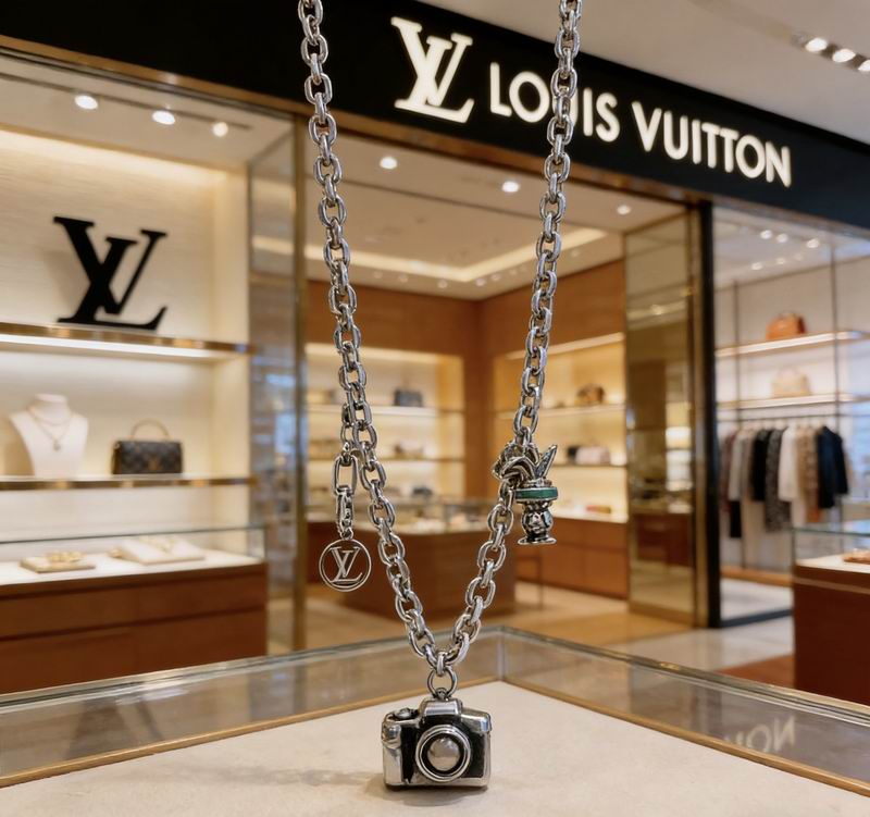Lv Necklace 03yxs96 (4)