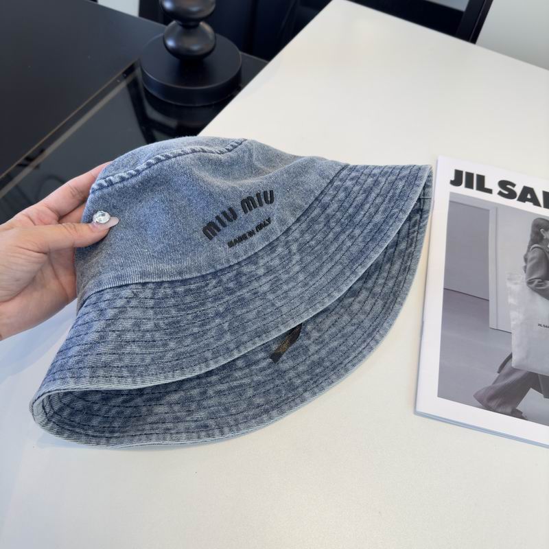 MIumiu Hat dx (2014)
