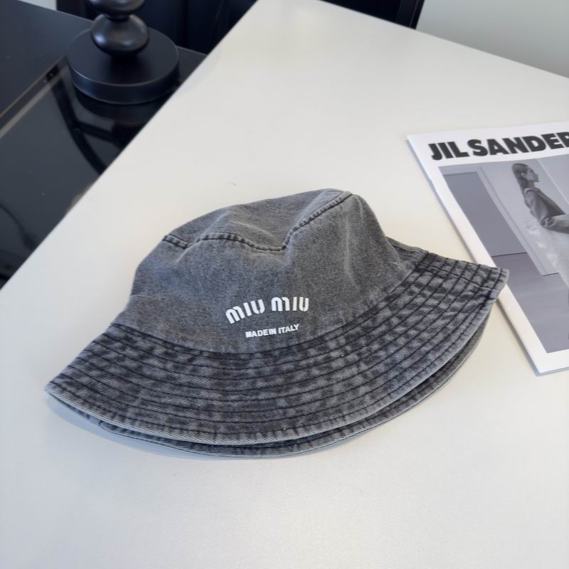 MIumiu Hat dx (2022)