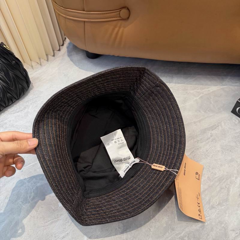 MIumiu Hat dx (2284)