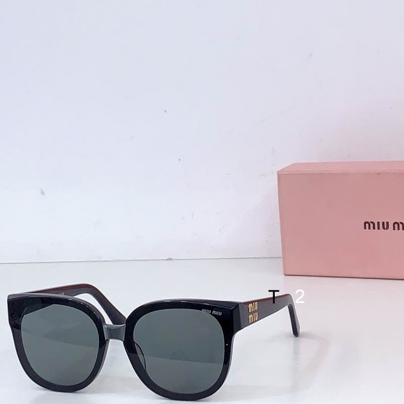 MiuMiu  B09 52 21 140 b03
