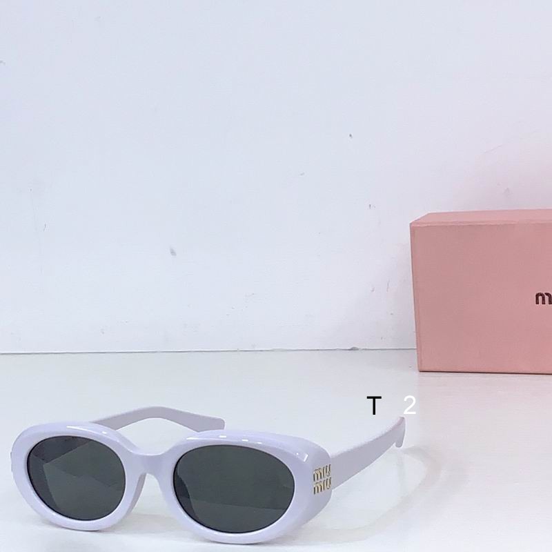 MiuMiu  B09 52 21 140 b03