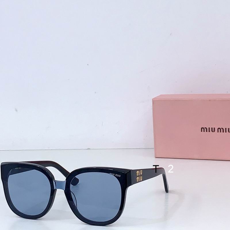 MiuMiu  B09 52 21 140 b05