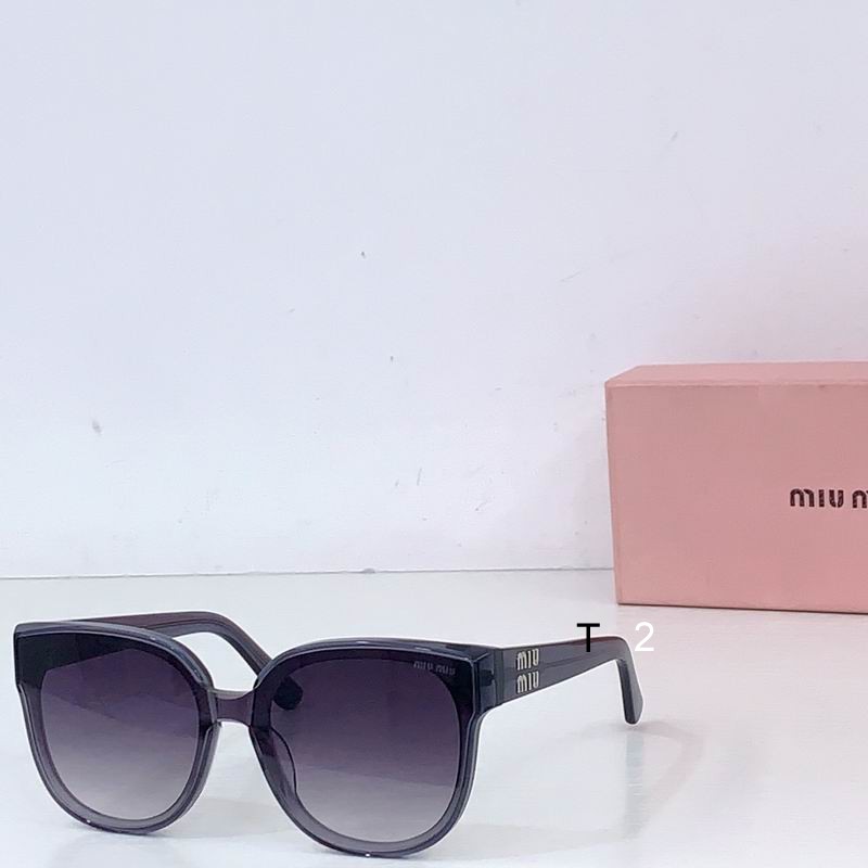 MiuMiu  B09 52 21 140 b06