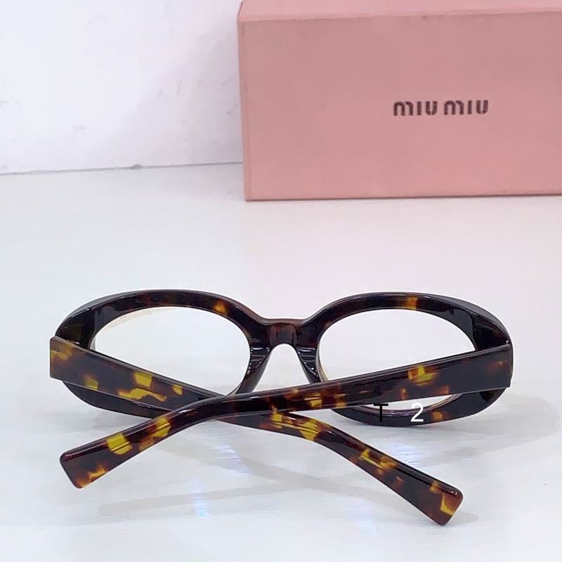 MiuMiu  B09 52 21 140 b08