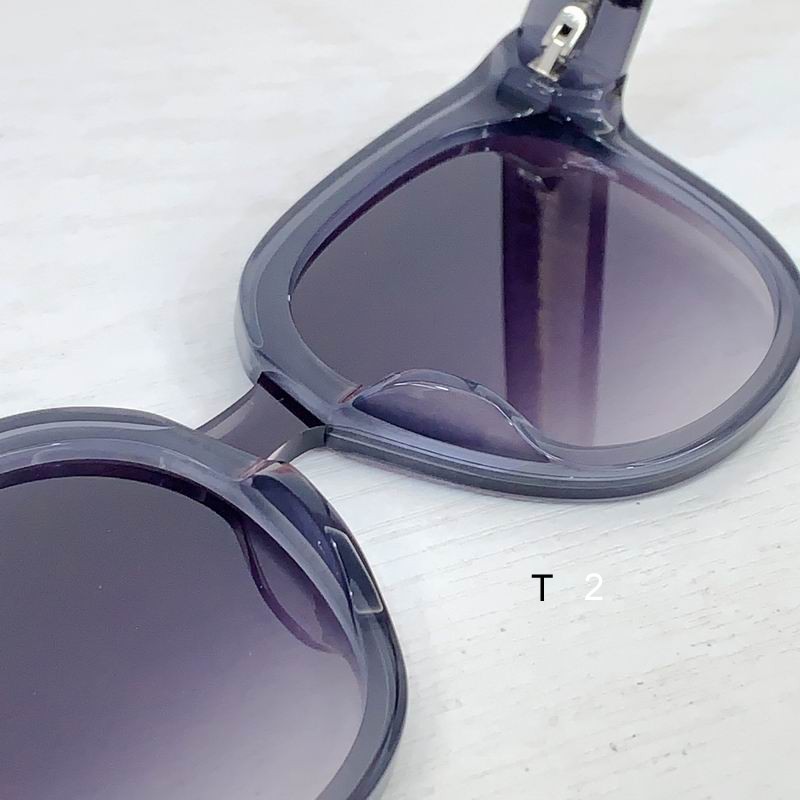 MiuMiu  B09 52 21 140 b08
