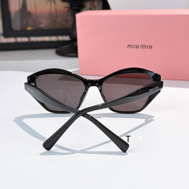 MiuMiu 0401 a07