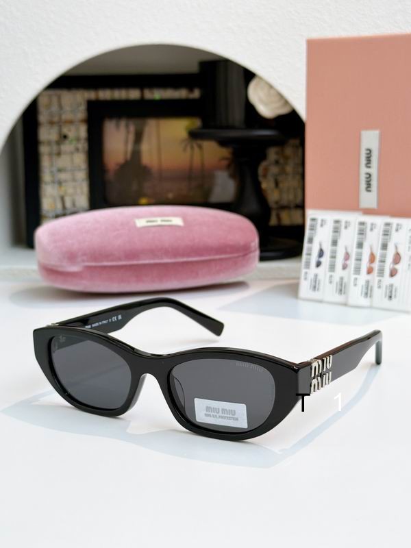 MiuMiu 0414 a02