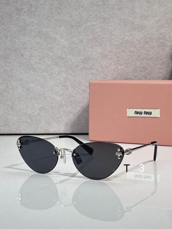 MiuMiu 165AV 61 19-142 c04