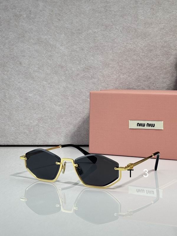 MiuMiu 1746S 55 18-145 c01