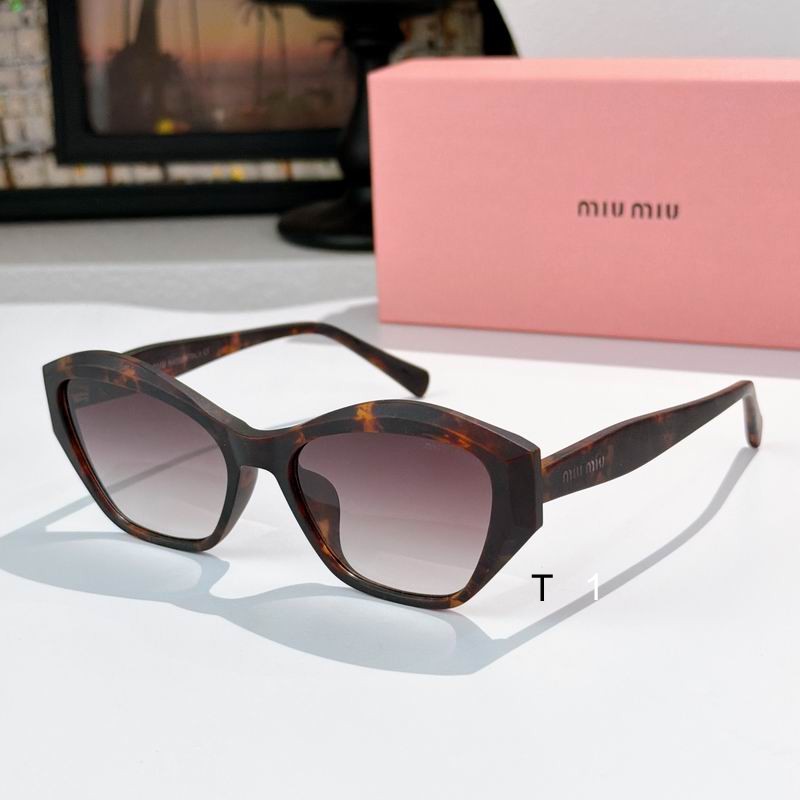 MiuMiu 33WS 55 18-147 a03