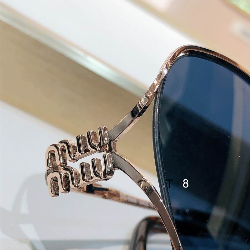 MiuMiu 52WS 60 19-140 a117