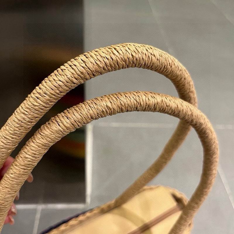 Miumiu beach bag dx (24)