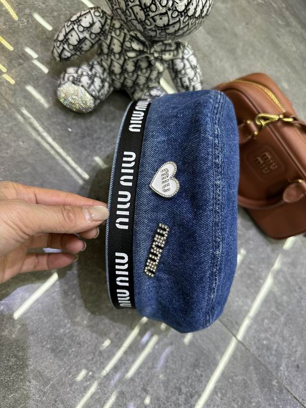 Miumiu beret dx (222)